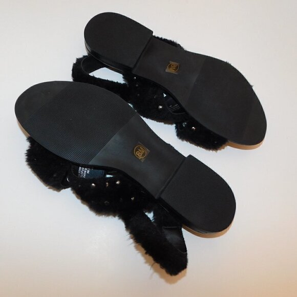 MATISSE COCONUTS Ray Furry Studded Sandals Flat New - Picture 5 of 5